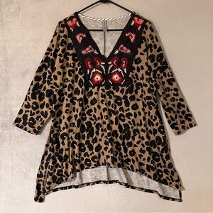 HONEYME CURVY Leopard Print Sweater Top w Floral Embroidery Womens Plus Size XXL